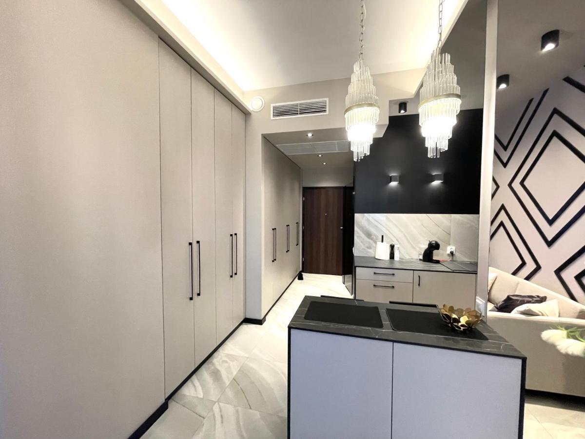 Apartment Elegance Hanza Tower