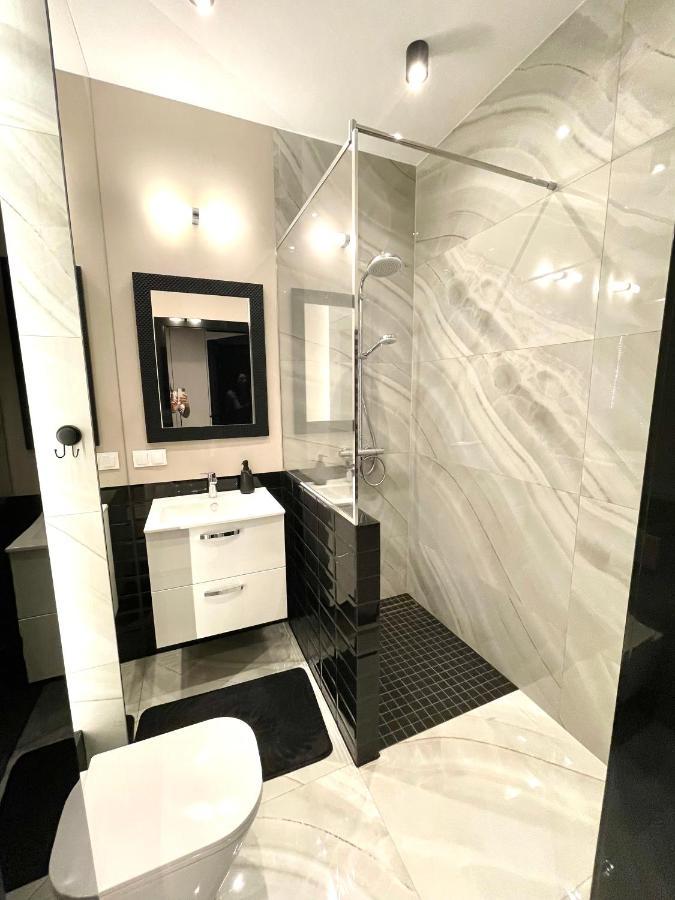 Apartment Elegance Hanza Tower