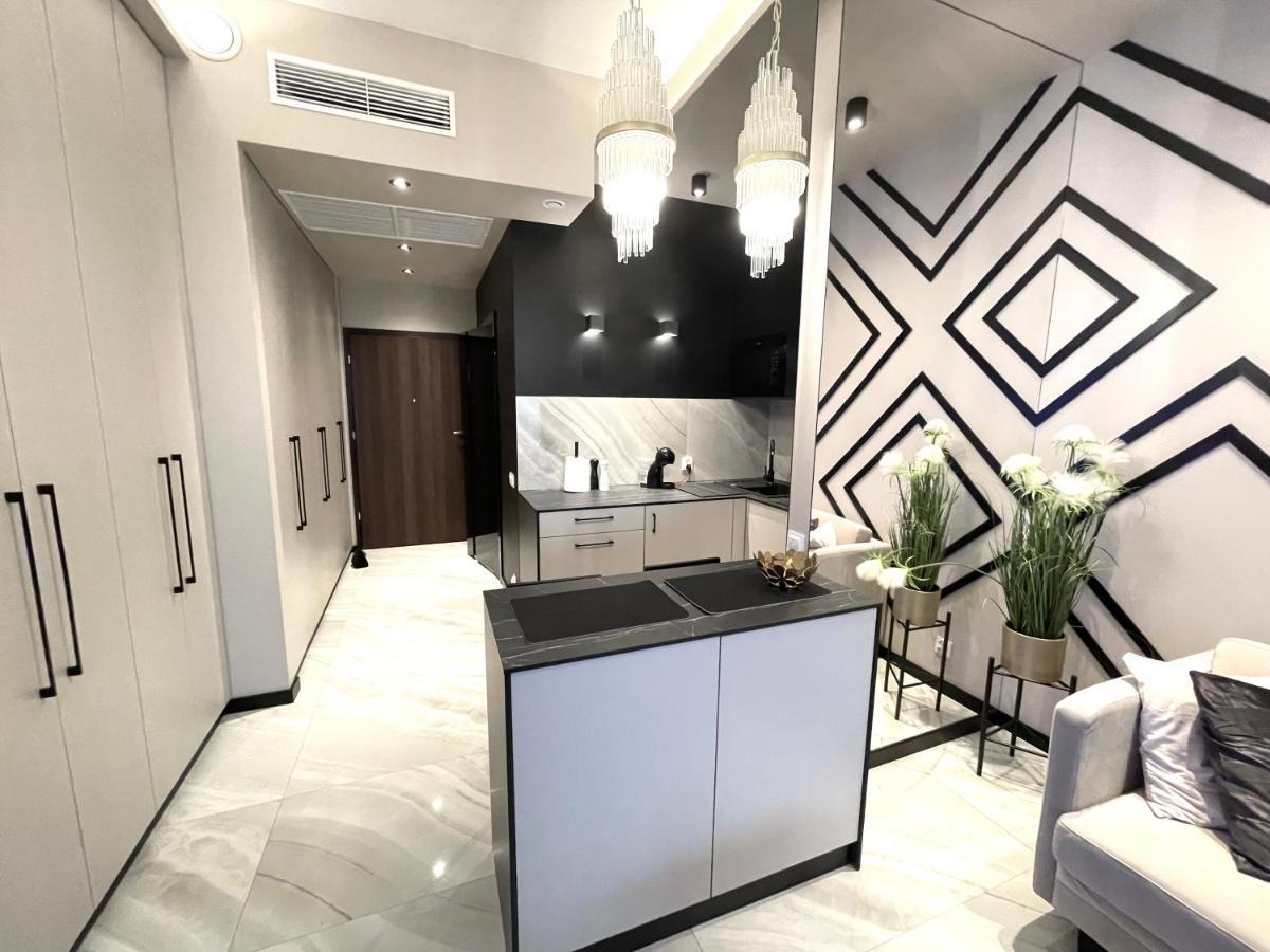 Apartment Elegance Hanza Tower